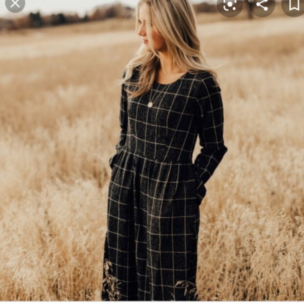 Art District MOM Dress